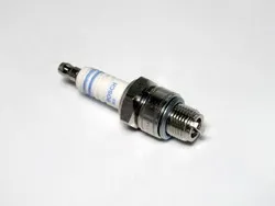 Свеча зажигания ЗИЛ А11 (1 шт) 0241225549 BOSCH