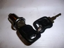 Замок двери Волга/ГАЗель с ключами н/о (личинка) 3110-6105080-10 Автопромагрегат