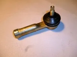 Наконечник КПП кулисы правый длинный Е внутр.D-12 мм 362-1703521 ROSTAR