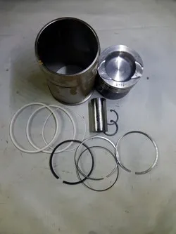 Гильза с поршнем КАМАЗ  820.60-1000128-01 Federal Mogul