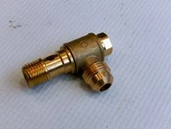 Фитинг ФТОТ (поворотный двухярусный)  M16x1,5-M14x1,5-S02  Aug-75 